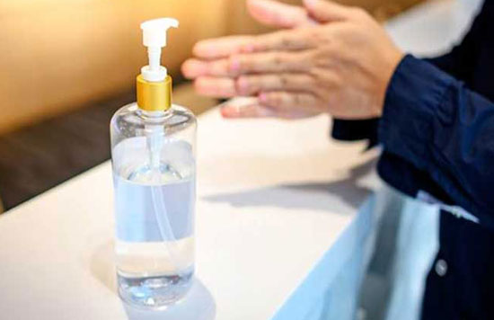 Natural-hand-sanitizer-spray